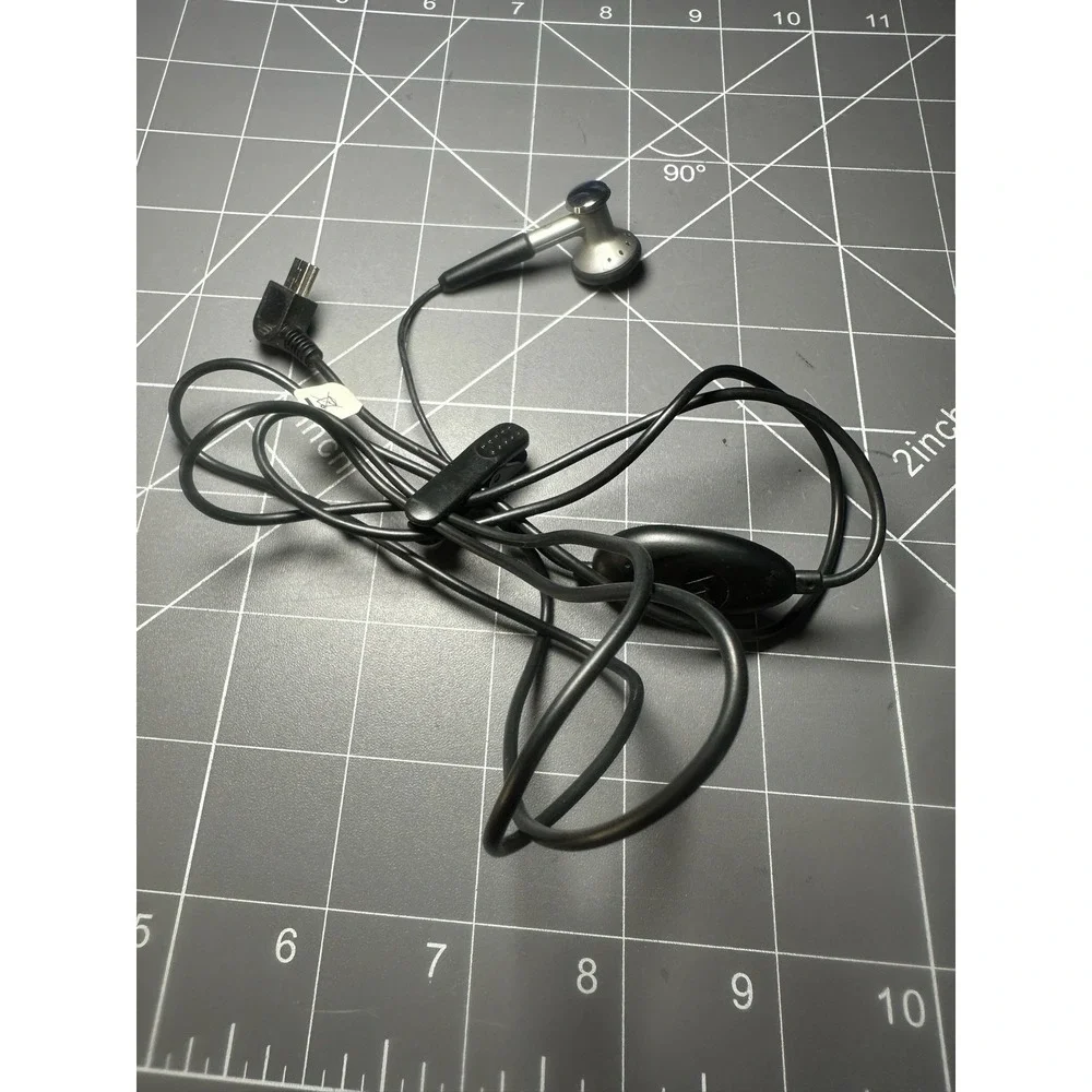 Vintage Motorola HS810 Bluetooth Wireless Headset Ear Hook Untested Parts Repair